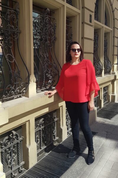 Czerwona bluzka szyfonowa