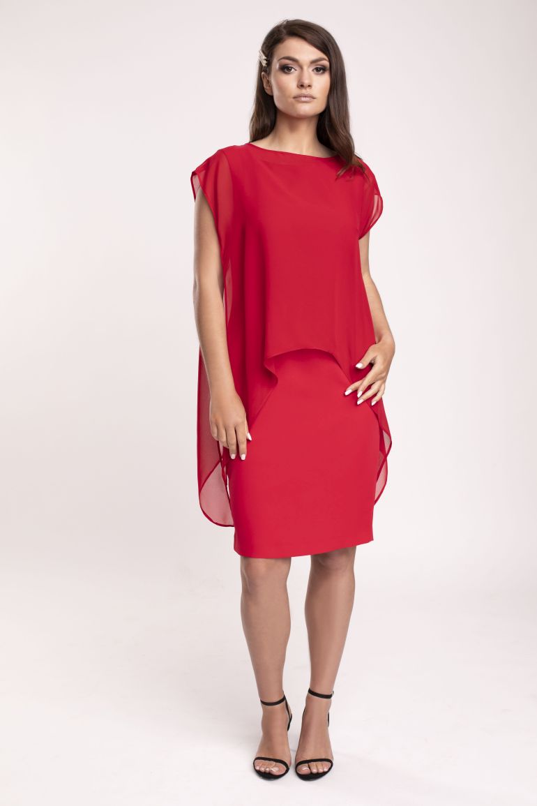 Kolekcja wizytowa. Elegancka, czerwona sukienka ołówkowa z narzutką z szyfonu polskiej marki Vito Vergelis