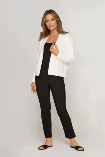 dzianinowy kardigan damski krótki biały bez zapięcia w prążek polska marka Vito Vergelis