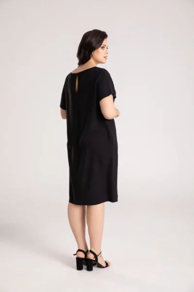Czarna sukienka oversize