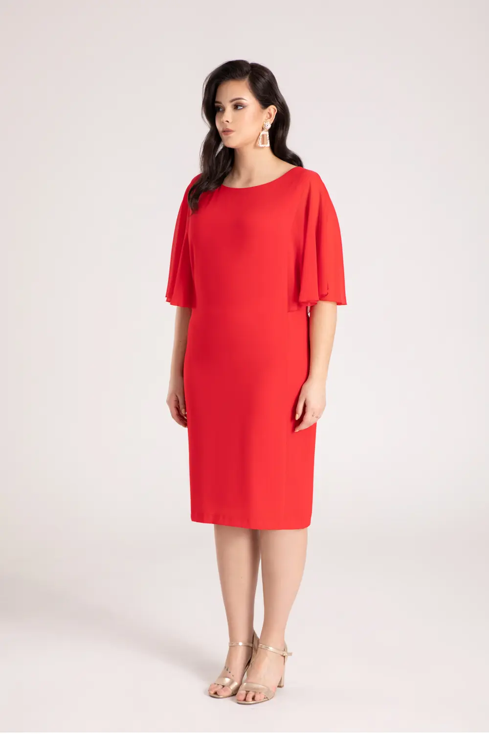 sukienka wizytowa czerwona ołówkowa z rękawami z szyfonu polska marka Vito Vergelis