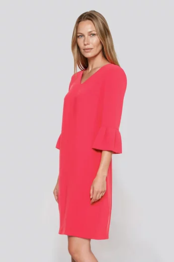 Malinowa sukienka z ozdobnym mankietem polska sukienka Vito Vergelis