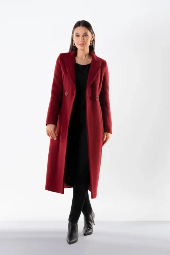 Długi płaszcz damski z paskiem bordowy