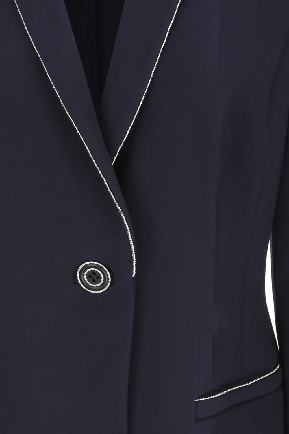 granatowy zakiet wizytowy z tasma Vito Vergelis 6546 (1) żakiet w kolorze granatowym ze srebrną taśmą polskiej marki odzieżowej Vito Vergelis