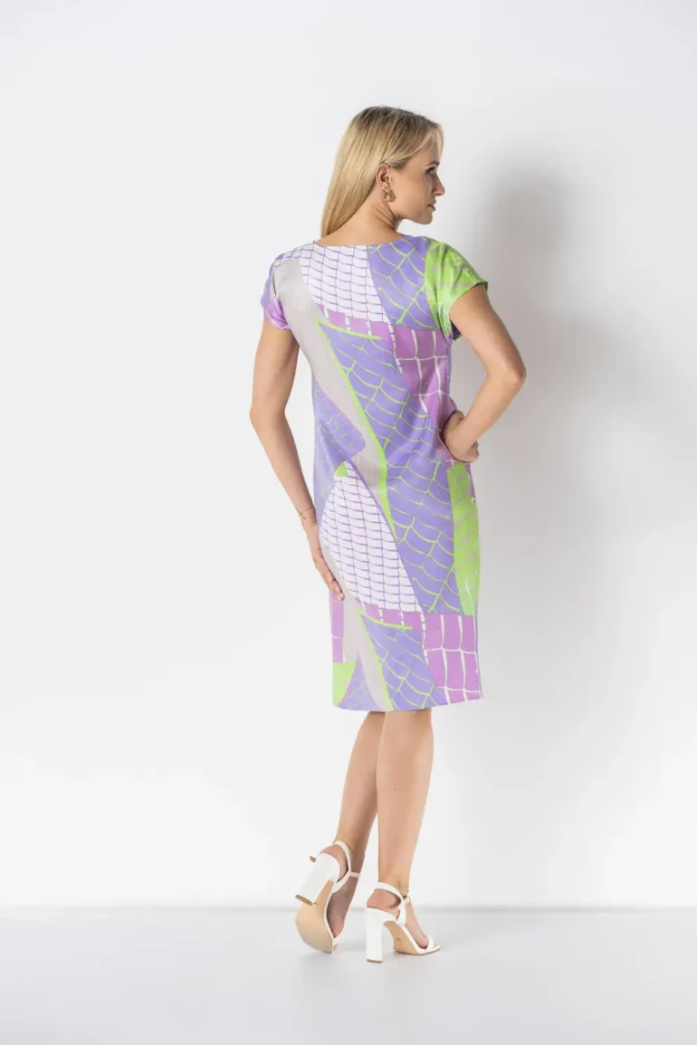 Letnia sukienka z wiskozy kolorowa liliowa z paskiem Vito Vergelis