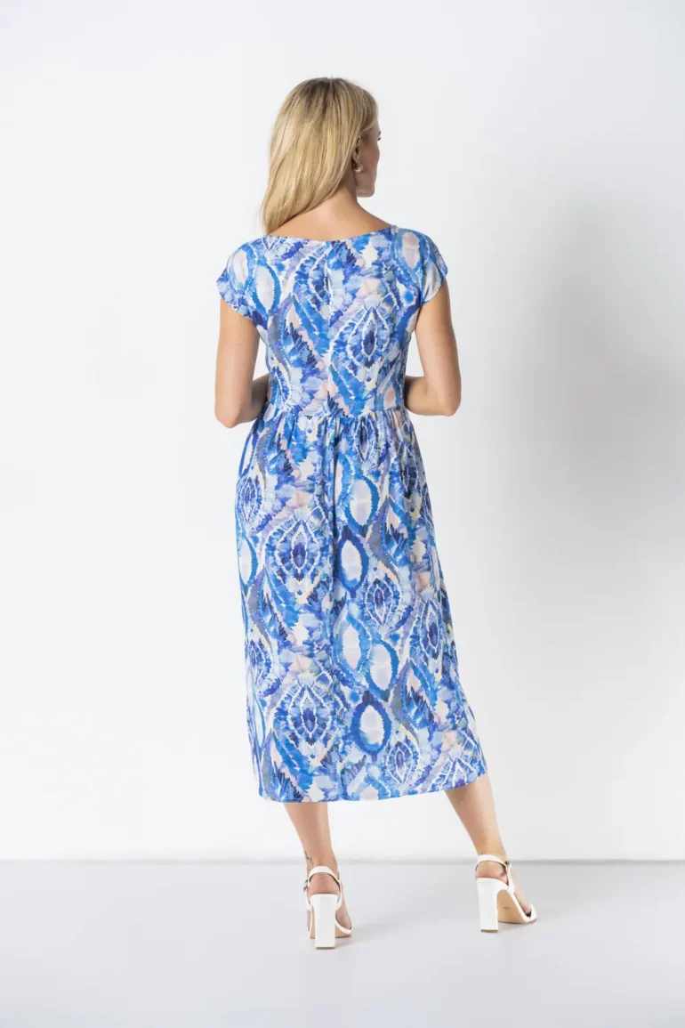 niebieska sukienka z wiskozy 100% we wzory polska marka Vito Vergelis
