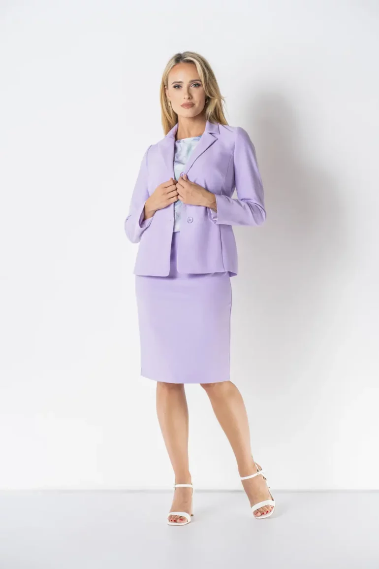 liliowy kostium damski żakiet damski liliowy i spódnica ołówkowa lawendowa polska marka Vito Vergelis