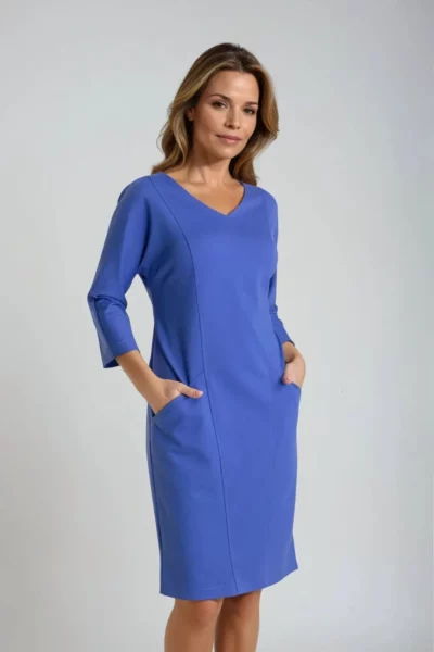 Niebieska dzianinowa sukienka