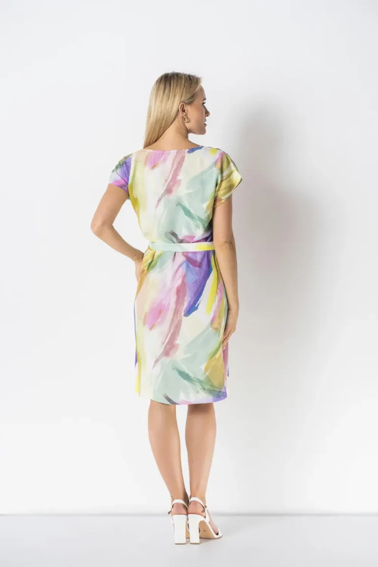 Kolorowa sukienka z wiskozy z paskiem krótki rękaw prosty fason