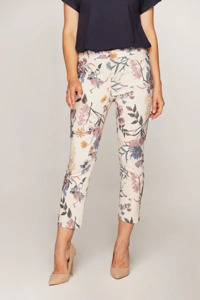 wygodne spodnie damskie w kwiaty 7/8 jasne rayon polska makra Vito Vergelis Moda Wrocław