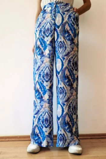 Letnie spodnie damskie z wiskozy we wzory szerokie nogawki polska marka Vito Vergelis