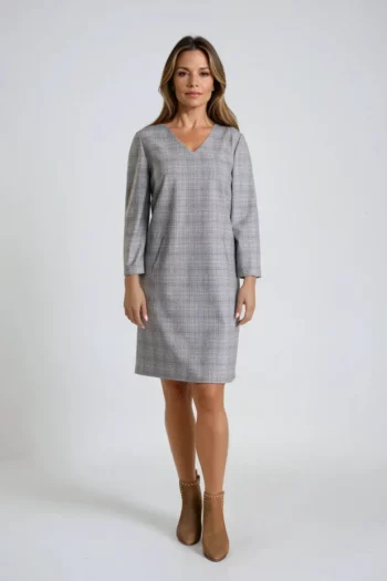 szara sukienka w kratkę dekolt w szpic marki Vito Vergelis