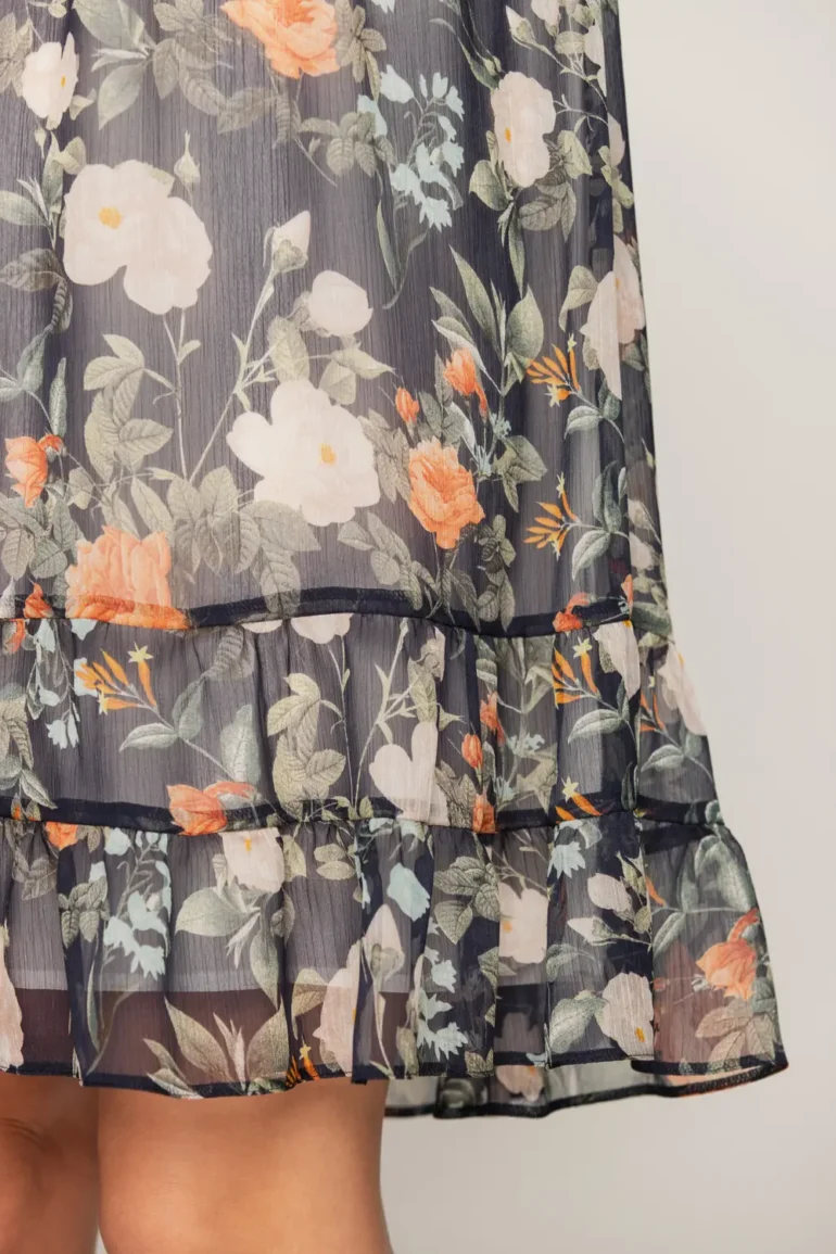 wizytowa sukienka z szyfonu w kwiaty trapezowa granatowa polska marka